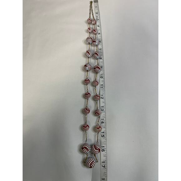 VTG Red and White Bulb Bead Necklace with Gold Tone Accent - Picture 3 of 4